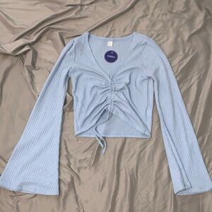 sweatyrocks cropped flare sleeve top